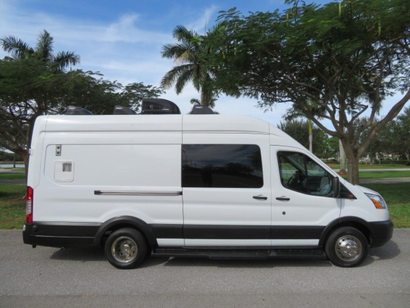 2019 White /Gray Ford Transit (1FTRS4XG0KK) , located at 4301 Oak Circle #19, Boca Raton, FL, 33431, (954) 561-2499, 26.388861, -80.084038 - 2019 Ford Transit T350 High Roof Extended Commercial Dog Grooming Van Wag-n-tails Dyna Groom Conversion fully equipped with everything you need to start your dog grooming business or add to your fleet. Mobile Dog Grooming Van Mobile Grooming Vehicle. Wag-N-Tails Conversion. This van is fully loaded - Photo#17